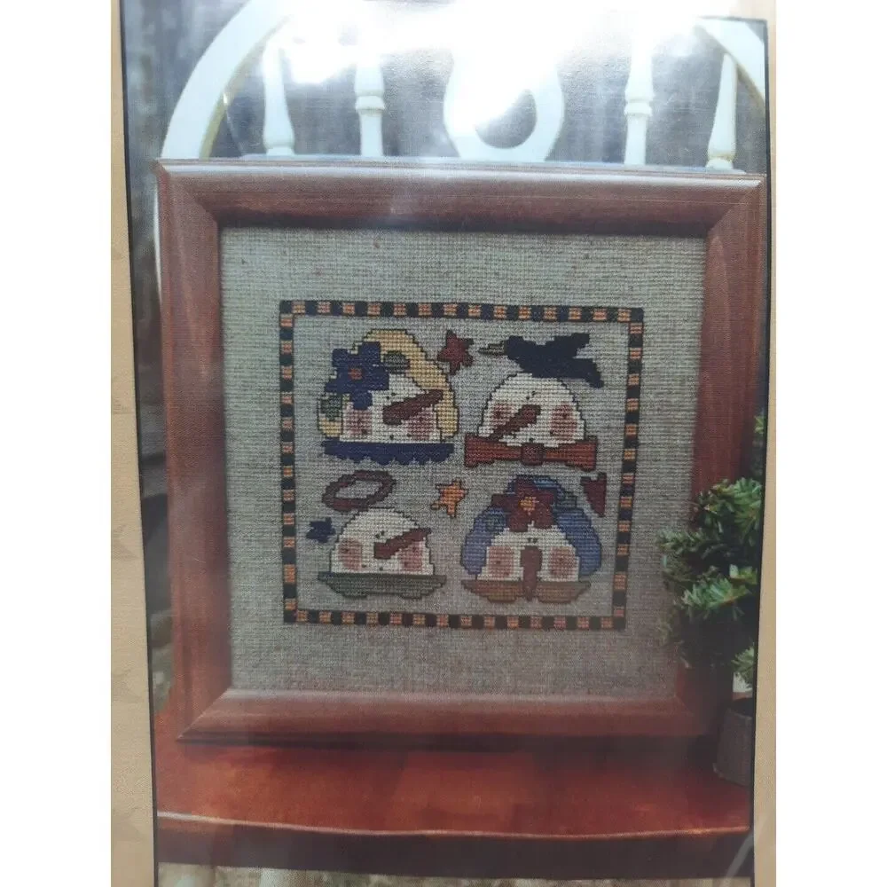 Vintage Meme's Quilts Design Co Cross Stitch Pattern Frosty's Friends